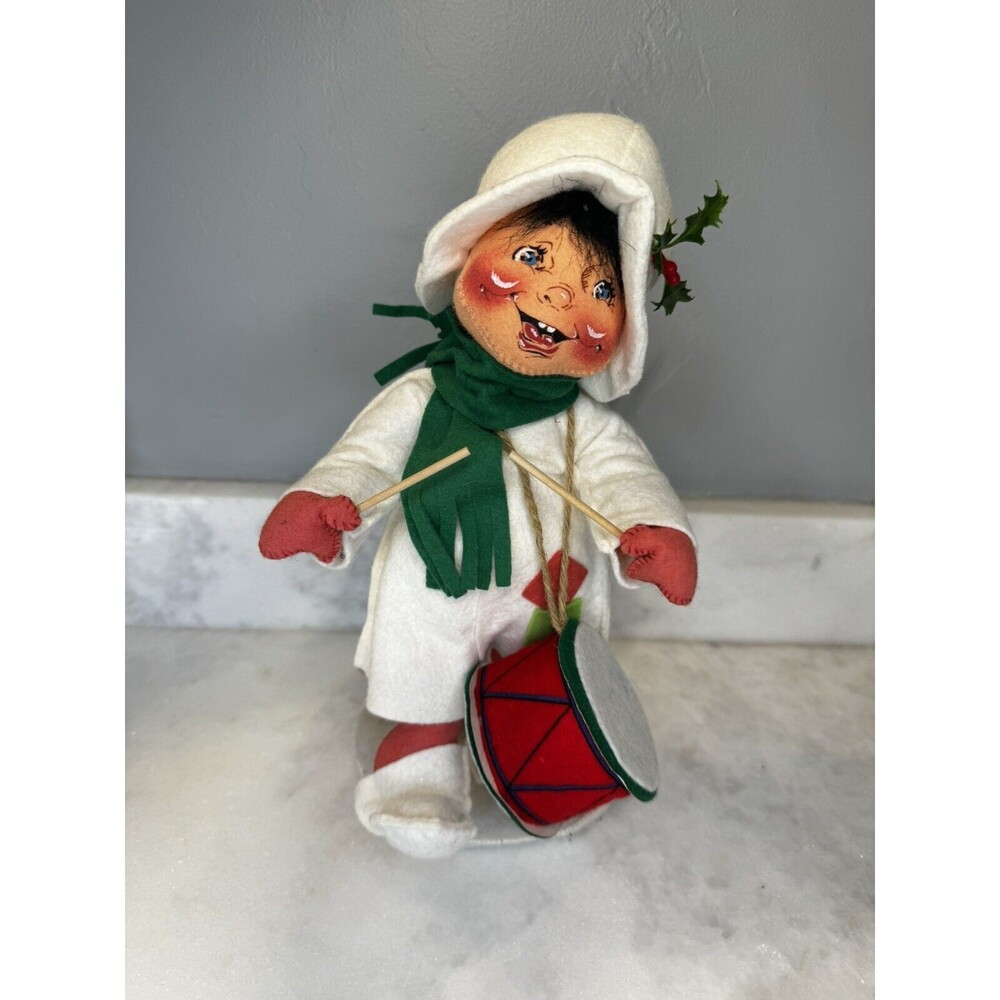 Annalee Vintage 1995 Drummer Boy on Snow Base Drum Christmas